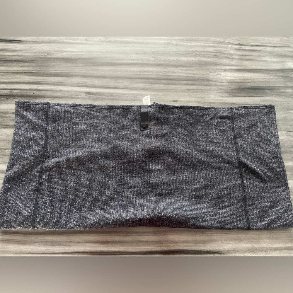 Dark Gray Lululemon scarf & wrap